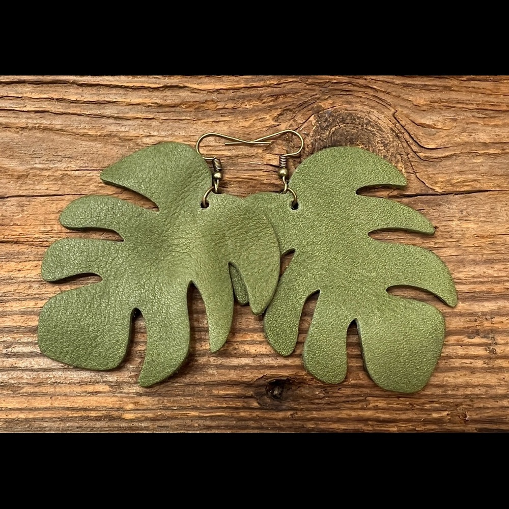 monstera leaf earrings, leather earrings, boho chic style, casual jewelry, gift